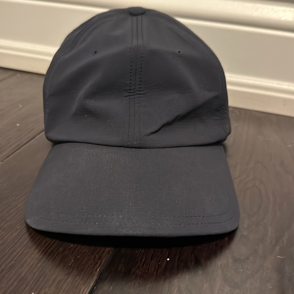 Lululemon navy blue Men’s Days shade ball Cap hat - Picture 3 of 5